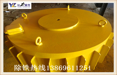 生產(chǎn)電磁除鐵器廠家能有效防止大、鐵塊破碎輸送帶的事故的處理