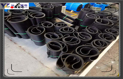 除鐵器皮帶，浙江除鐵器在皮帶運(yùn)用安裝_浙江皮帶式除鐵器訂制跑偏原因及如何調(diào)_刮板價(jià)格  