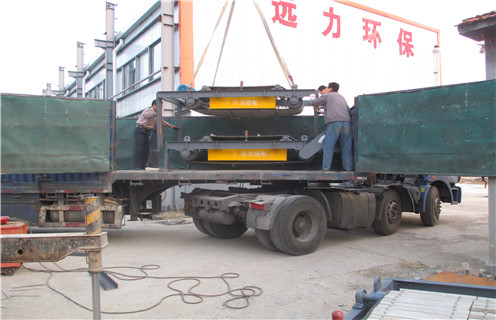 永磁滾筒除鐵器，內(nèi)蒙古永磁滾筒除鐵器知識(shí)參數(shù)_內(nèi)部磁塊安裝方法_內(nèi)蒙古永磁滾筒除鐵器型號(hào)價(jià)格