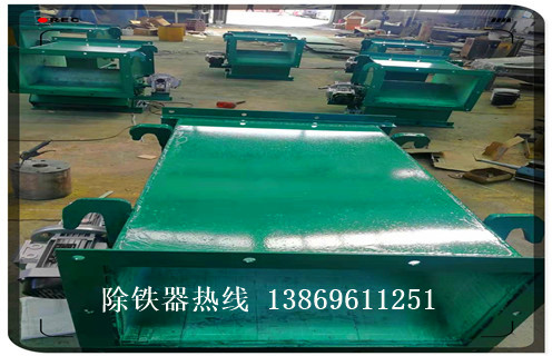 永磁管道自卸式除鐵器，永磁管道自卸式除鐵器廠家_遠(yuǎn)力永磁管道自卸式除鐵器廠家12000高斯_可定制工作原理_安裝示意圖 