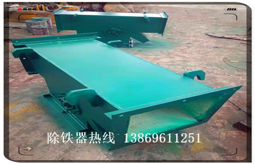 管道除鐵器，陜西管道除鐵器工作原理_甘肅管道除鐵器廠家應(yīng)用安裝示意圖型12000高斯_可定制工作原理