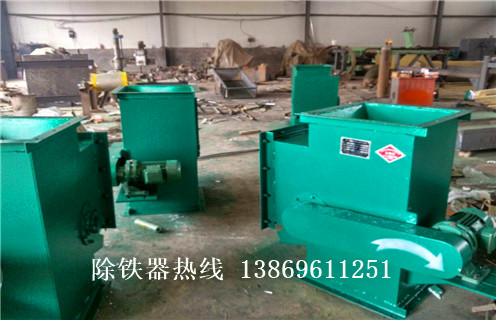 管道除鐵器，吉林液體管道除鐵器_吉林液體管道除鐵器廠家應(yīng)用安裝示意圖型12000高斯_可定制工作原理